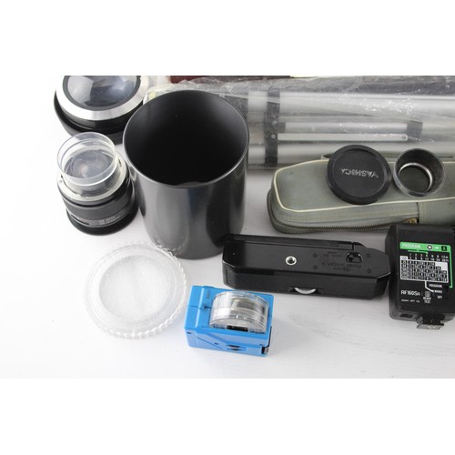 628 - Assorted CAMERA ACCESSORIES Inc. Flashes, Lens Filters, Caps, Cases etc.