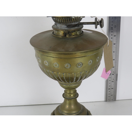 172 - BRASS OIL LAMP INCLUDING GLASS SHADE