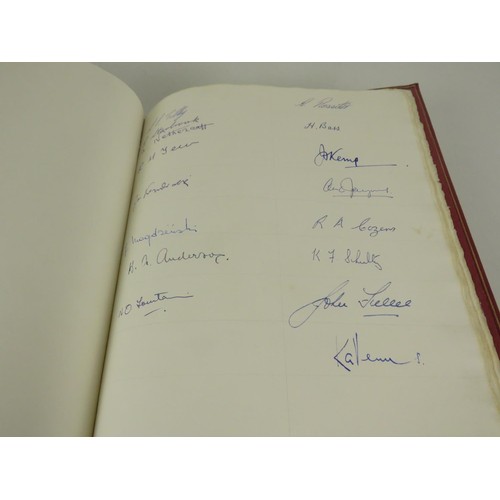 114 - AUTOGRAPH BOOK 1968 POSSIBLE SPORTING