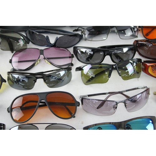 471 - 25 x Assorted SPORTS STYLE Sunglasses Inc Bloc, Bolle,Maui Jim, Lyle & Scott etc