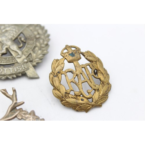 485 - 10 x Military Cap Badges Inc London, Scottish, Norfolk, RAF, Etc