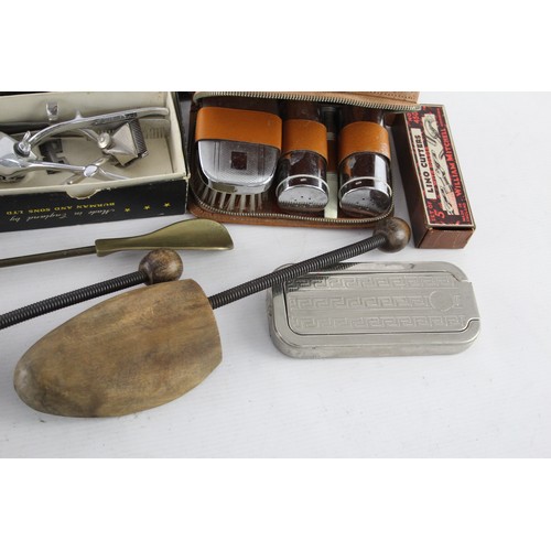 519 - Job Lot Assorted Vintage GENTLEMENS GROOMING Inc Clippers, Brush, Razor