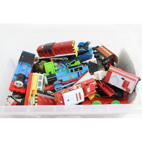 555 - Job Lot Vintage Thomas The Tank Engine Locos, Carriages, Rolling Stock, Etc