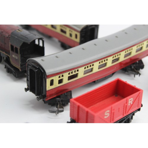 559 - 12 x OO Gauge Locos 46251, 68920 Carriages & Rolling Stock UNTESTED