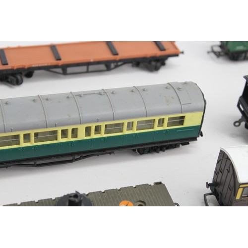 567 - Job Lot OO Gauge Loco 46201, Carriage Rolling & Stock UNTESTED