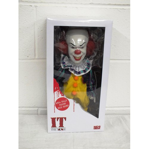 16 - PENNYWISE IT 1990 MEZCO 15