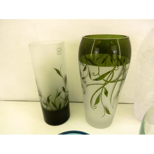 53 - 5 x QUALITY GLASS VASES