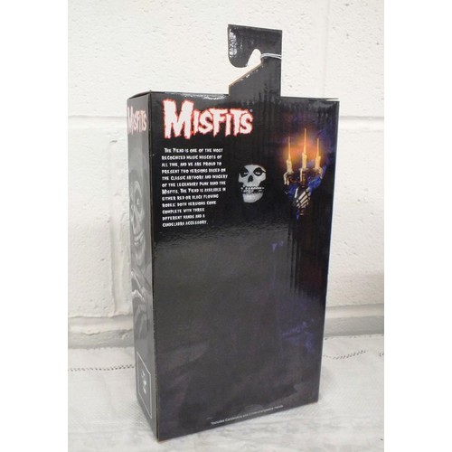 22 - Neca - THE FIEND (BLACK) Misfits Retro Style 8