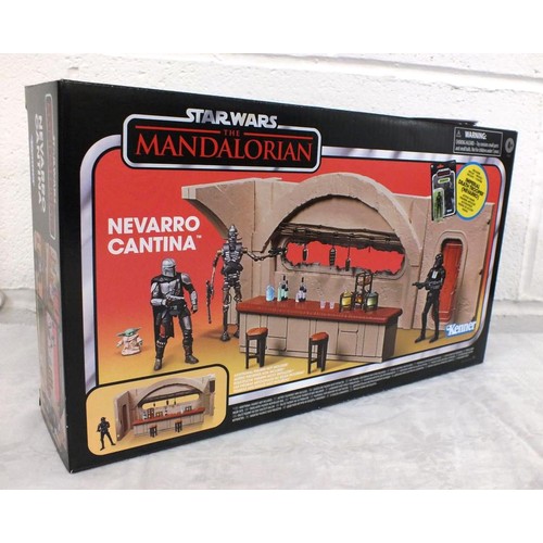 38 - DISNEY KENNER - STAR WARS VINTAGE COLLECTION -THE MANDALORIAN -NEVARRO CANTINA PLAYSET - BRAND NEW