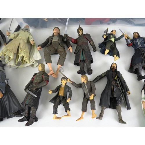 303 - LARGE LOT OF LORD OF THE RINGS ACTION FIGURES