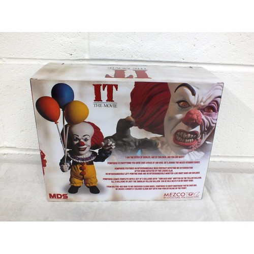 7 - 1990 MDS PENNYWISE DELUXE 15cm IT FIGURE - Boxed As New