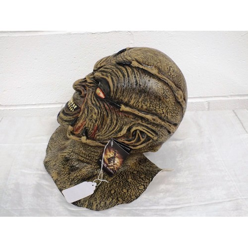 26 - Trick Or Treat Jeepers Creepers Horror Halloween Adult Costume Mask - As New with Labels