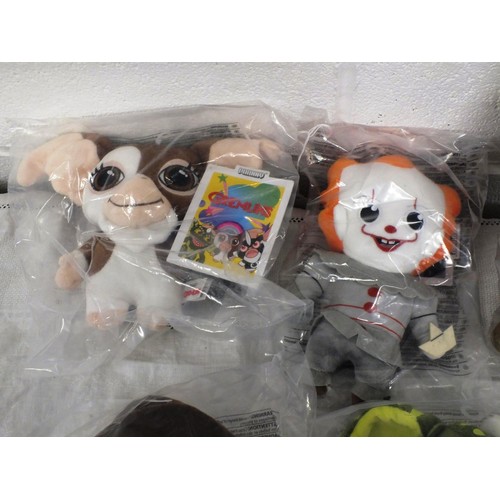 29 - 5 x Plush Collectables - Pennywise IT, Gremlins, Michael Myers(Halloween)  & Freddy Krueger - New in... 
