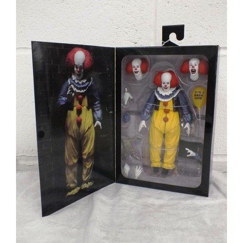 153 - NECA - IT (1990 movie) ULTIMATE PENNYWISE (VERSION 1) 7