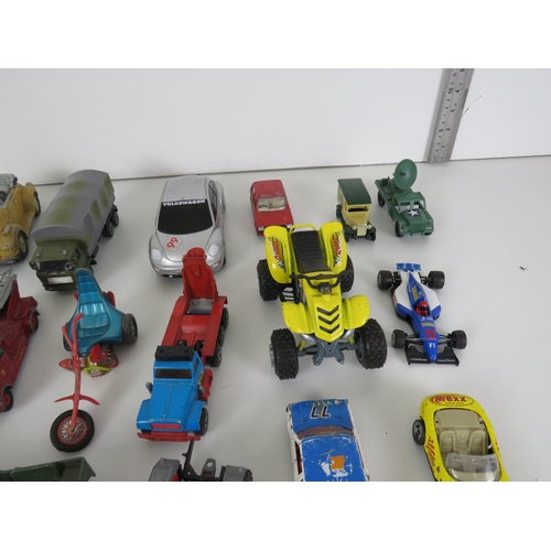 201 - SELECTION OF DIECAST