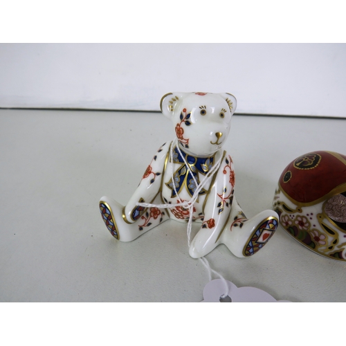 83 - ROYAL CROWN DERBY PAPERWEIGHT LADYBIRD AND SITTING TEDDY BEAR