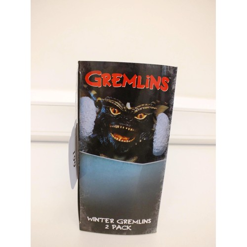 199 - NEW NECA CHRISTMAS CAROL WINTER SCENE Gremlins 7