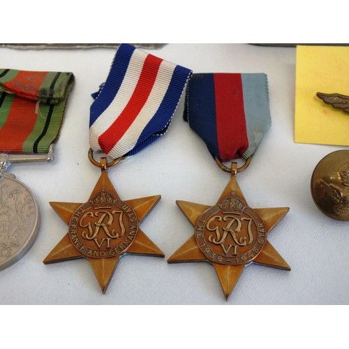 92 - WWII FLIGHT LIEUTENANTS MEDALS, DOG TAGS AND BADGE WITH PHOTOS