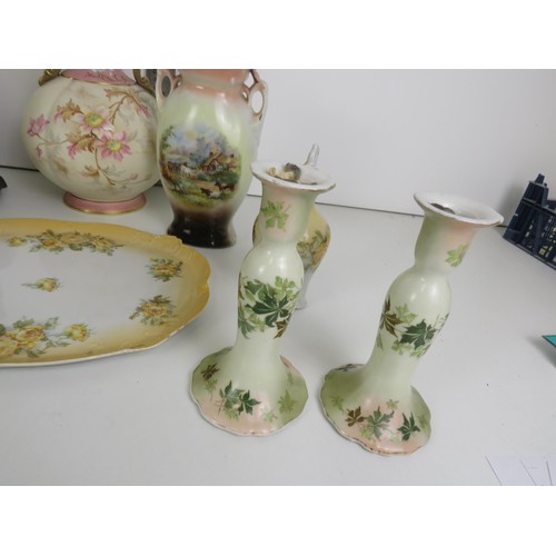 124 - TWO TRAYS OF CERAMICS INCLUDES SATSUMA WARE VASE AND JUG, SMALL OIL LAMP ETC.