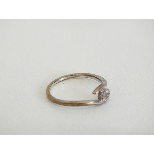 137 - 9ct GOLD DIAMOND SOLITAIRE RING - SIZE L - 1.4g