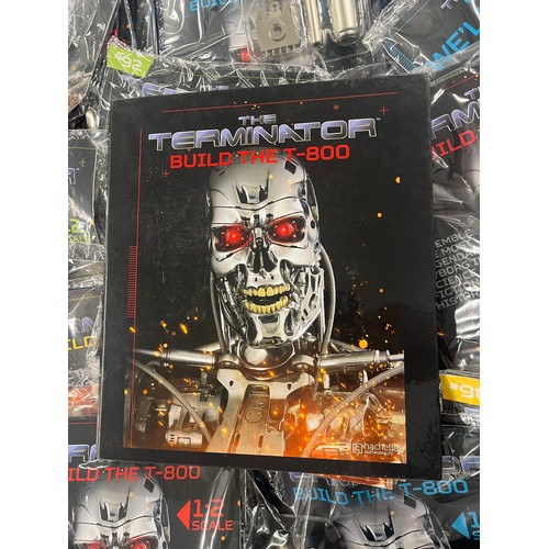 50 - 2 x PART BUILT 1:2 SCALE HACHETTE TERMINATOR BUILD THE T-800 ENDOSKELETONS WITH LARGE LOT OF SEALED ... 