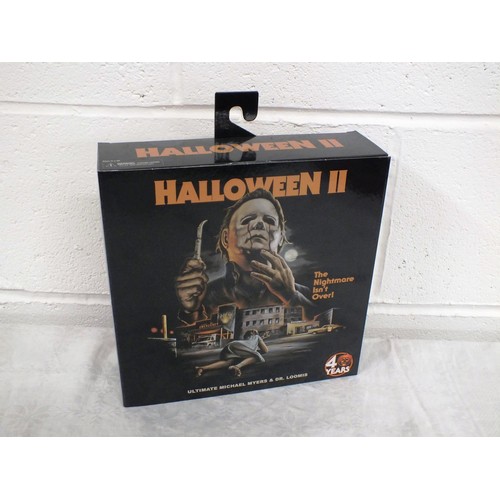 5 - NECA TOYS - HALLOWEEN 2 ULTIMATE MICHAEL MYERS & DR.LOOMIS 2 PACK 7