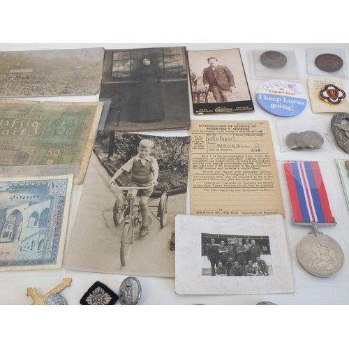 65 - MIXED MISCELLANEOUS ITEMS, MEDALS, BADGES, BUTTONS ETC