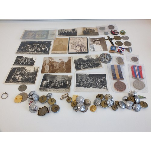 71 - MISCELLANEOUS MIXED LOT INCLUDING MEDALS, BADGES AND BUTTONS