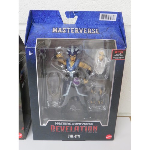 35 - MASTERS OF THE UNIVERSE BATTLECAT & MASTEVERSE REVELATION EVIL LYN