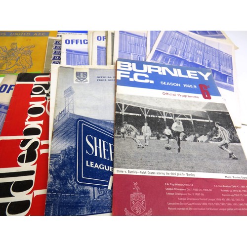 255 - FOOTBALL PROGRAMMES, APPROXIMATELY 100 MAINLY LEEDS UNITED, ENGLAND 1950'S ONWARDS ETC