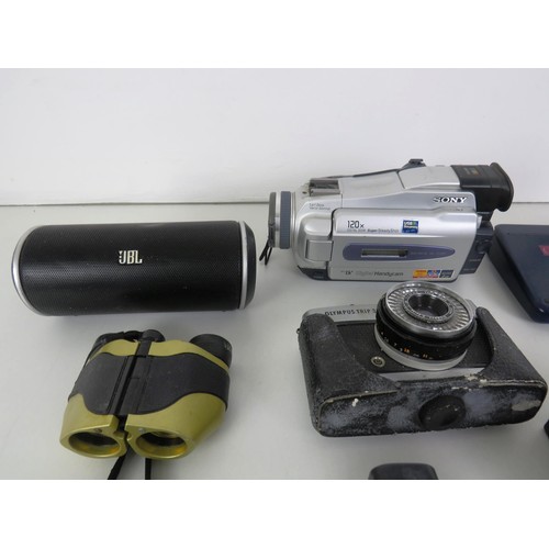 280 - MISCELLANEOUS LOT INCLUDES CAMERA'S, MOBILE PHONES AND BINOCULARS