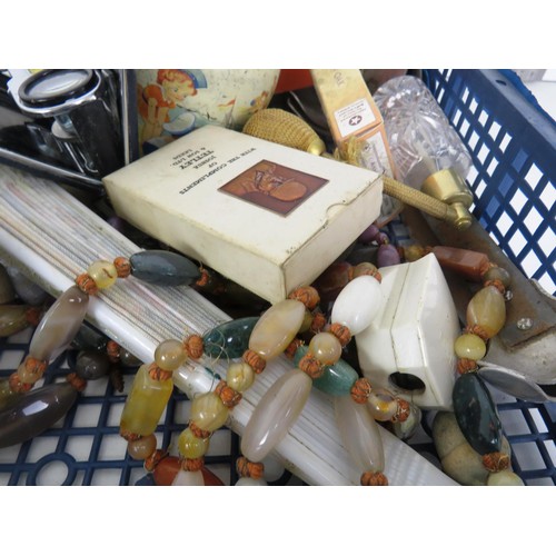 290 - 2 x TRAYS OF MISCELLANEOUS INCLUDES VINTAGE TINS, CAMERA, COMPACTS, HAND HELD LACE FANS ETC