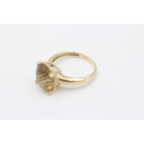 406 - 9ct Gold Yellow Gemstone Cocktail Ring (2.8g)- Size N