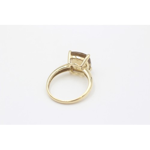 406 - 9ct Gold Yellow Gemstone Cocktail Ring (2.8g)- Size N