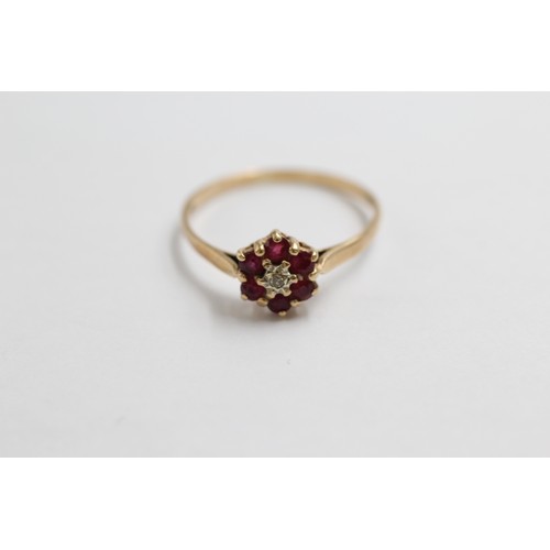 11 - 9ct Gold Diamond & Ruby Floral Cluster Ring (1.4g)- Size R