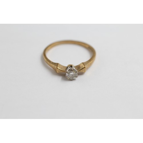13 - 9ct Gold Round Brilliant Cut Diamond Single Stone Ring (1.8g)- Size O