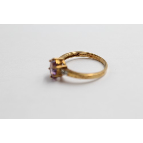 19 - 9ct Gold Amethyst Single Stone Ring With Diamond Sides (2.3g)- Size N