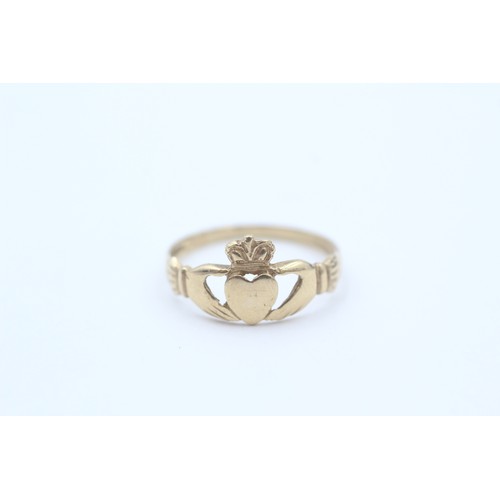 29 - 9ct Gold Claddagh Ring (1.4g)- Size P