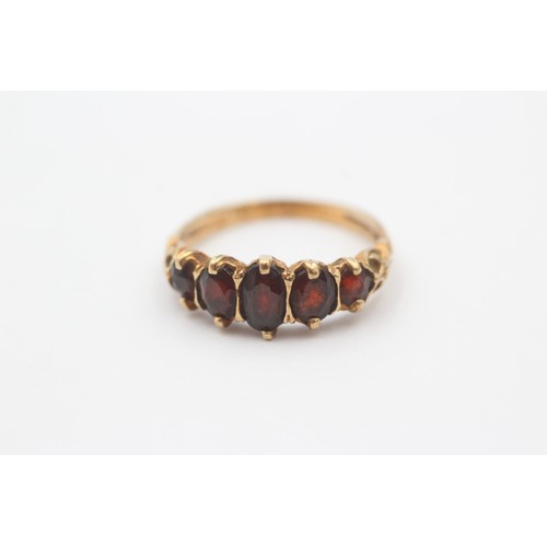33 - 9ct Gold Garnet Five Stone Ring (2.5g)- Size Q