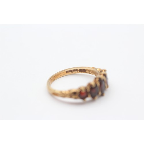 33 - 9ct Gold Garnet Five Stone Ring (2.5g)- Size Q