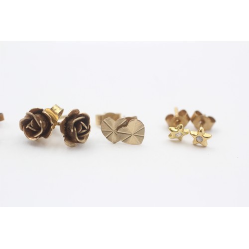 47 - 4 X 9ct Gold Stud Earrings Inc. Clear Gemstone, Heart & Rose (1.5g)