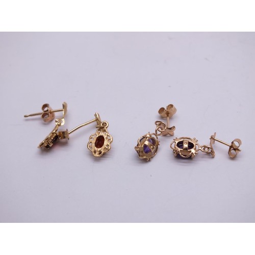 28 - 2 X 9ct Gold Amethyst & Garnet Drop Earrings (1.9g)