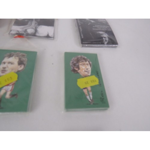 137 - TOPPS 1978 FOOTBALL CARDS (50) 1966 WORLD CUP, MAN UNITED, CHELSEA ETC- 10 ITEMS