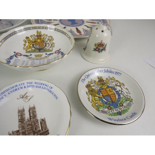 308 - BOX OF ROYAL MEMORABILIA