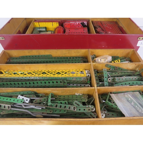 157 - LARGE MECCANO BOX AND PARTS WITH BOOKS