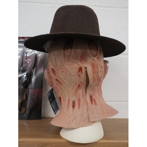 28 - TRICK OR TREAT STUDIOS NIGHTMARE on ELM STREET Part 4 Deluxe FREDDY MASK WITH HAT & GLOVE - AS NEW