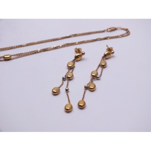 55 - 9ct GOLD 3 STRAND NECKLACE WITH MATCHING DANGLE EARRINGS, 11.4g