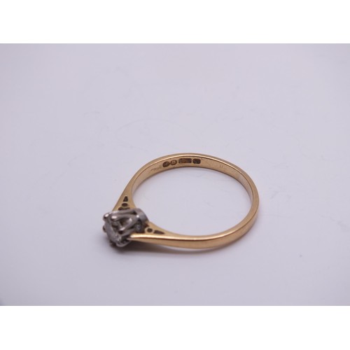 85 - 18ct GOLD DIAMOND SOLITAIRE RING SIZE R, Weight 2.8g