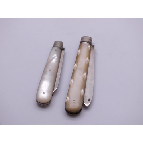 64 - 2x STERLING SILVER & MOTHER OF PEARL FRUIT KNIVES