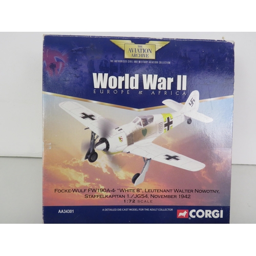 197 - 5x BOXED MODEL VEHICLES TO INCLUDE CORGI WWII PLANE